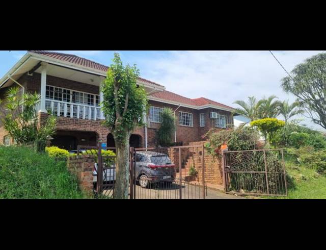 4 BEDROOM HOUSE FOR SALE IN WOODLANDS